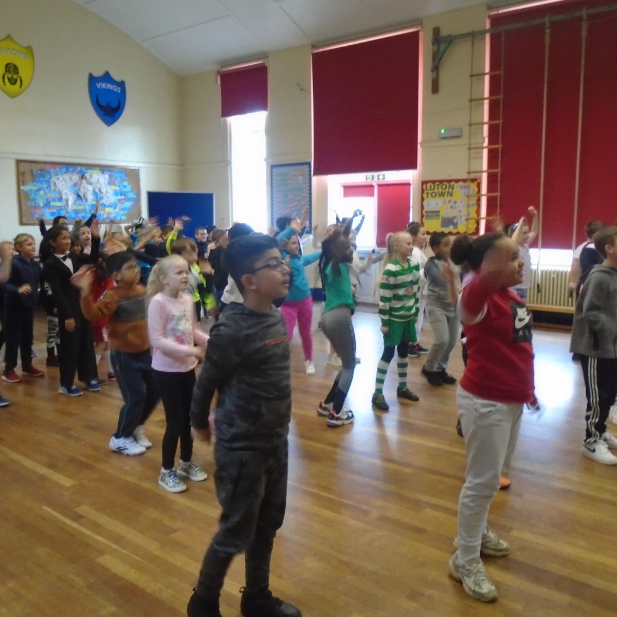 Stopsley Community Primary School - Sport's Relief danceathon